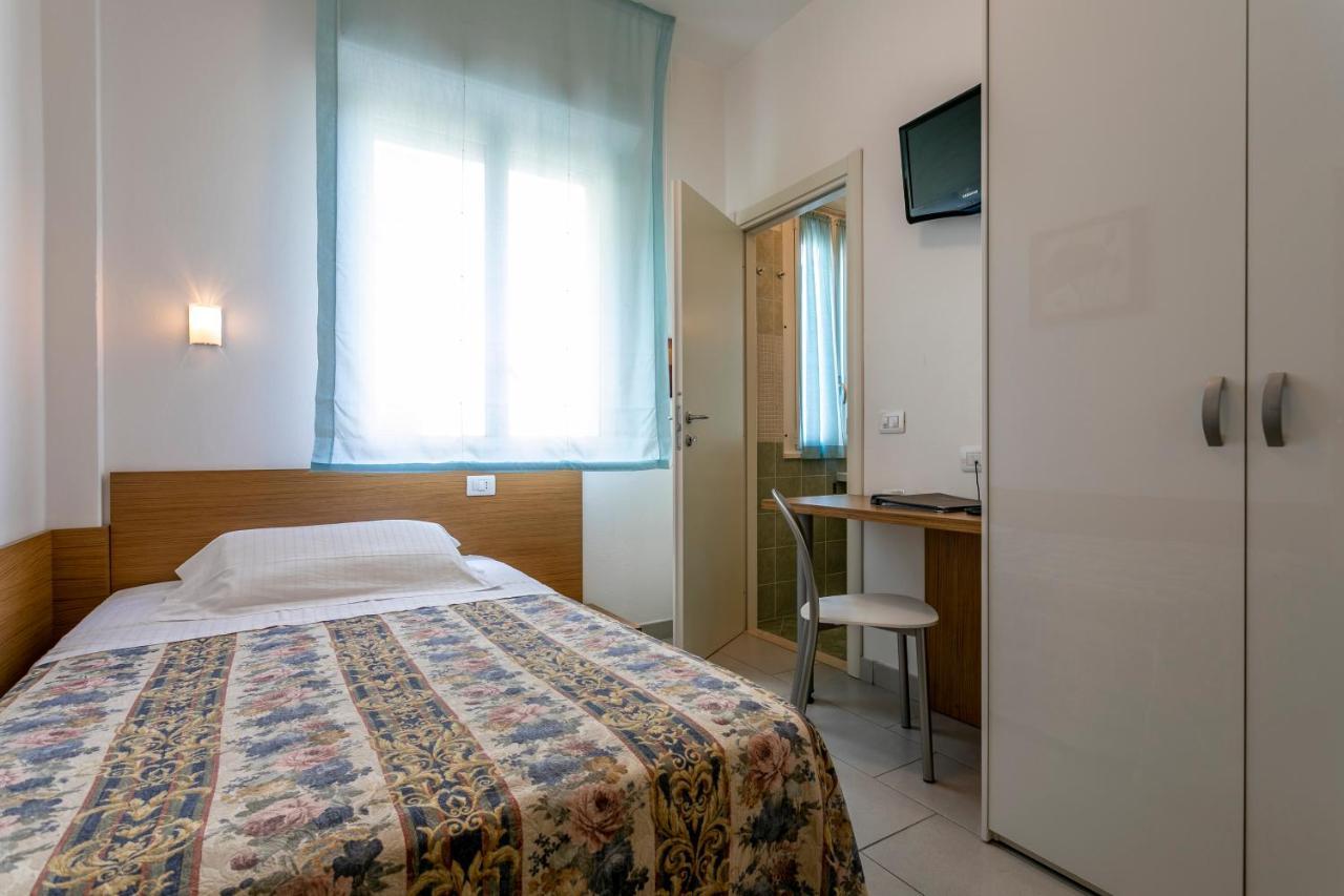 Hotel Baya - In Centro, Sul Mare Морской Милан Экстерьер фото
