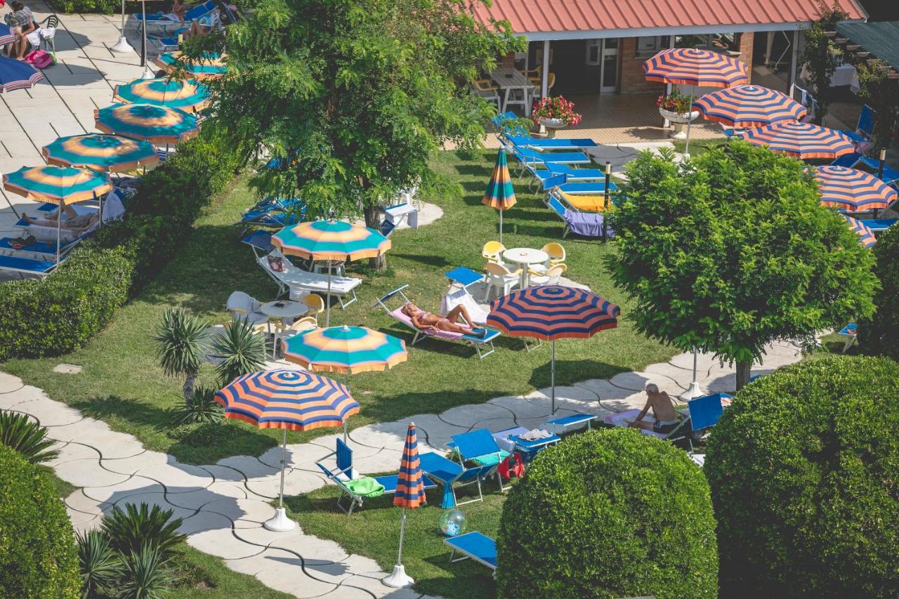 Hotel Baya - In Centro, Sul Mare Морской Милан Экстерьер фото