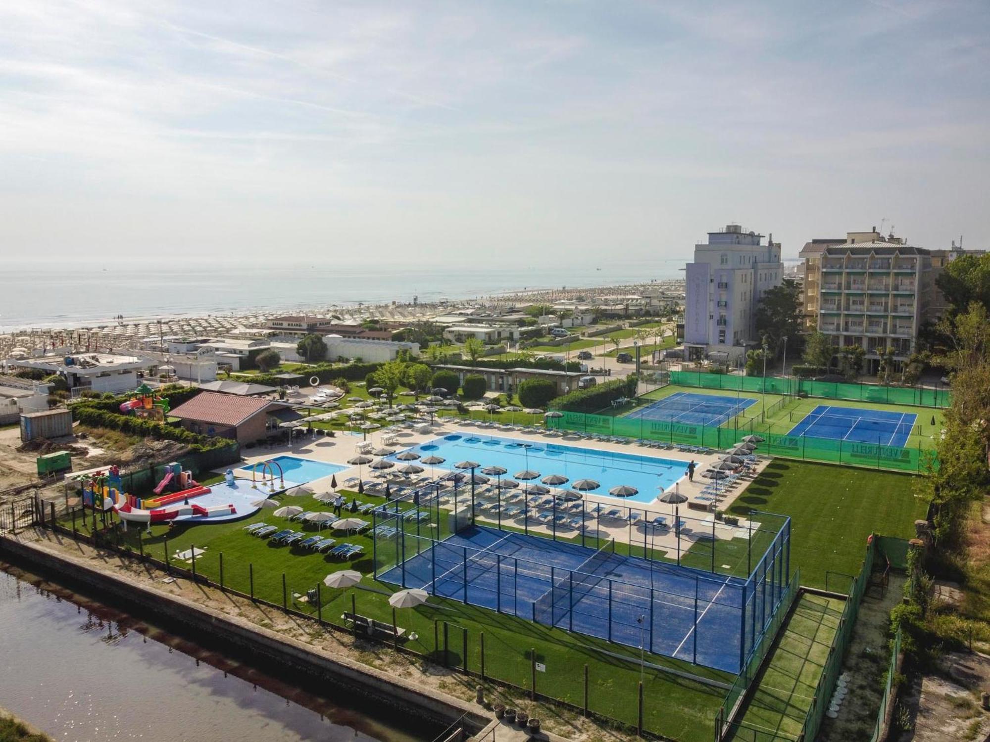 Hotel Baya - In Centro, Sul Mare Морской Милан Экстерьер фото
